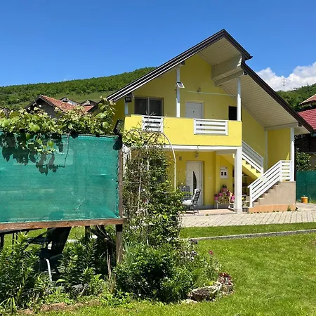 Family Flower House Sarajevo Exterior photo