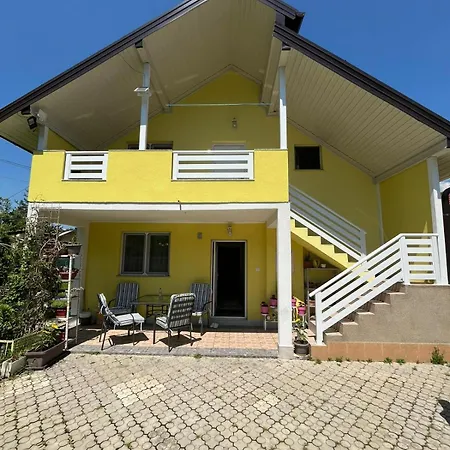 Family Flower House Sarajevo Exterior photo