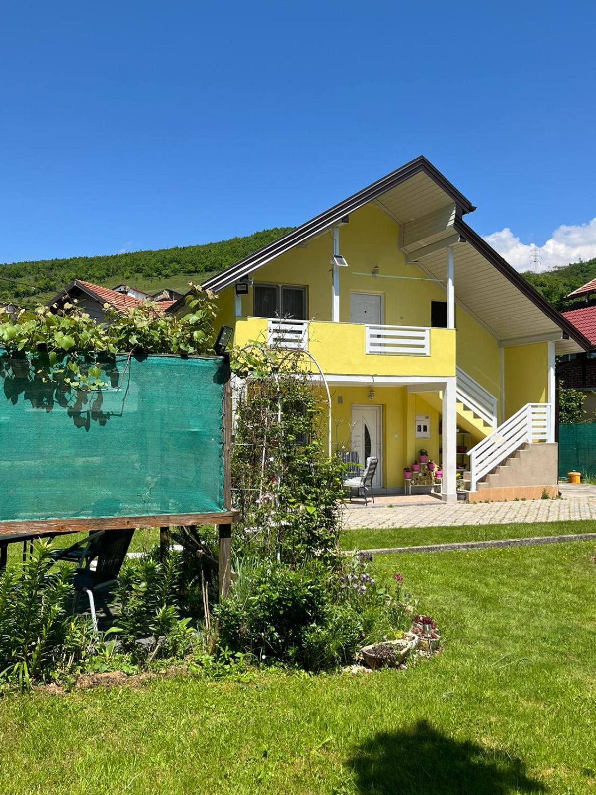 Family Flower House * Sarajevo
